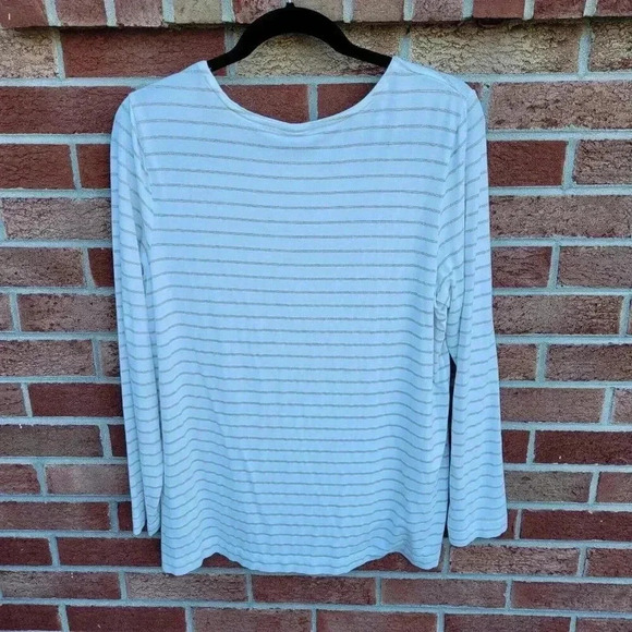 Chico's Shirt Women's Large Lightweight Long Sleeve Stripped - Picture 2 of 6